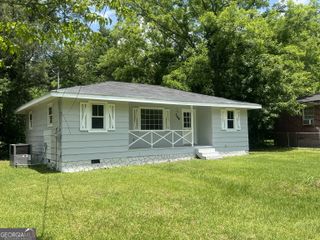 349 Palmer Row, Millen, GA 30442