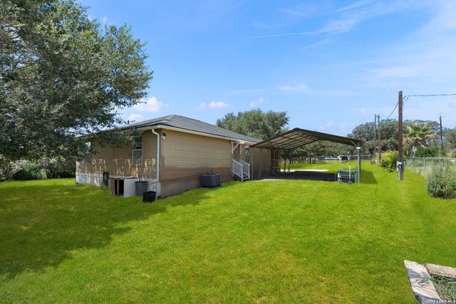 1520 OLD PLEASANTON RD, San Antonio, TX 78264