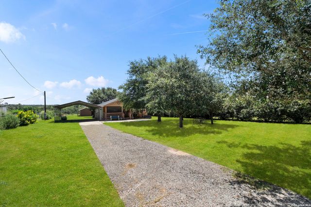 1520 OLD PLEASANTON RD, San Antonio, TX 78264