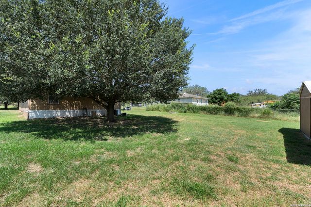 1520 OLD PLEASANTON RD, San Antonio, TX 78264