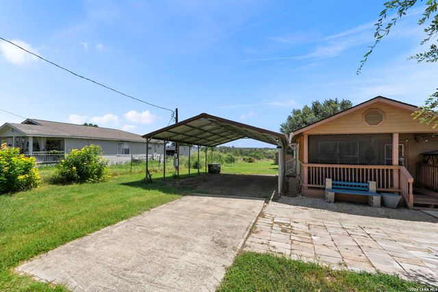 1520 OLD PLEASANTON RD, San Antonio, TX 78264