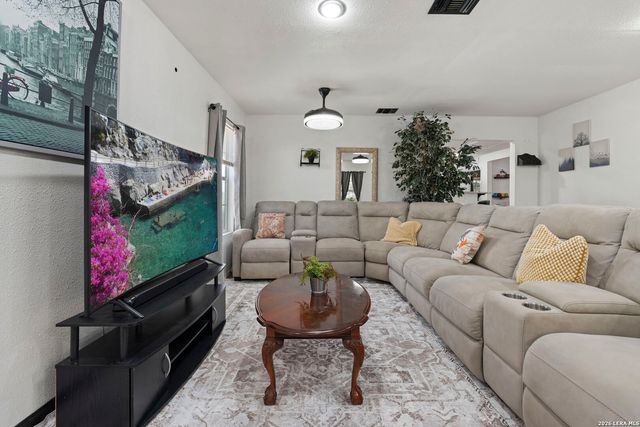 1520 OLD PLEASANTON RD, San Antonio, TX 78264
