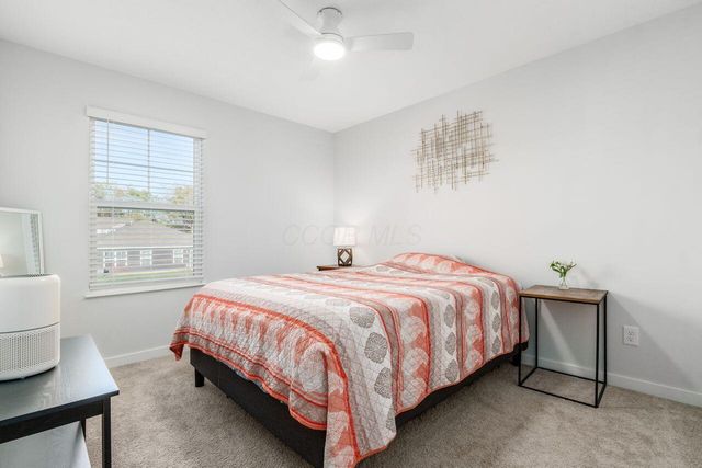 377 St James Gate Way, Newark, OH 43055