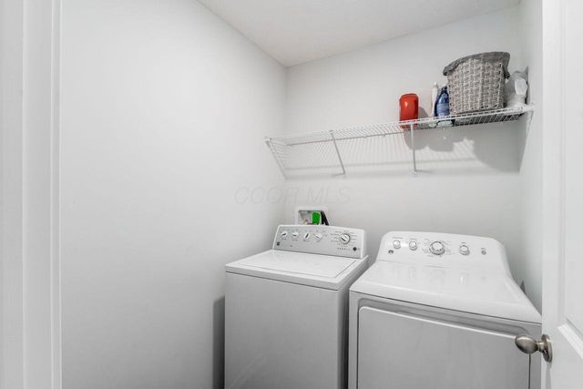 377 St James Gate Way, Newark, OH 43055