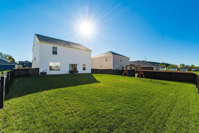 377 St James Gate Way, Newark, OH 43055