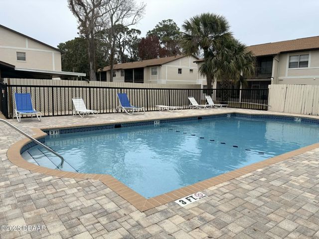 411 Banana Cay Dr Apt C, South Daytona, FL 32119