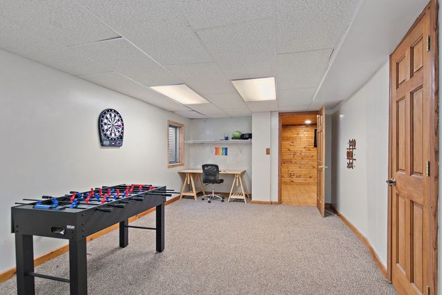 870 Noelle Bend, Lake In The Hills, IL 60156