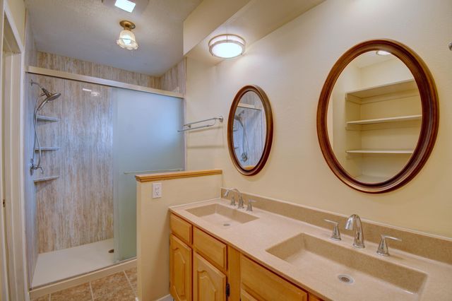 1704 Golf Course Road SE, Rio Rancho, NM 87124