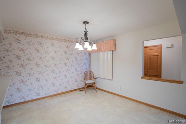 48801 Windmill Circle, Macomb, MI 48044