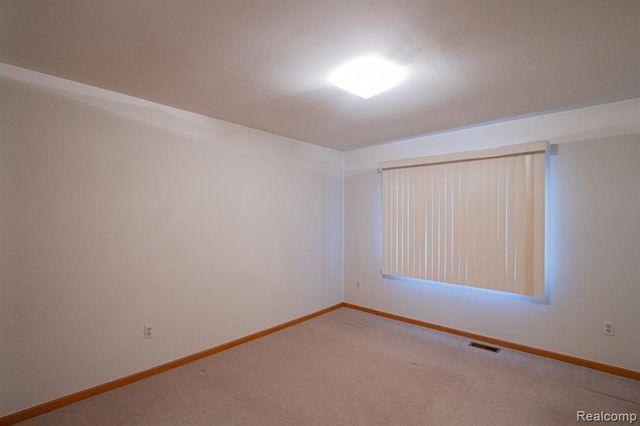 48801 Windmill Circle, Macomb, MI 48044