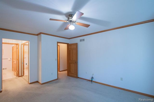 48801 Windmill Circle, Macomb, MI 48044