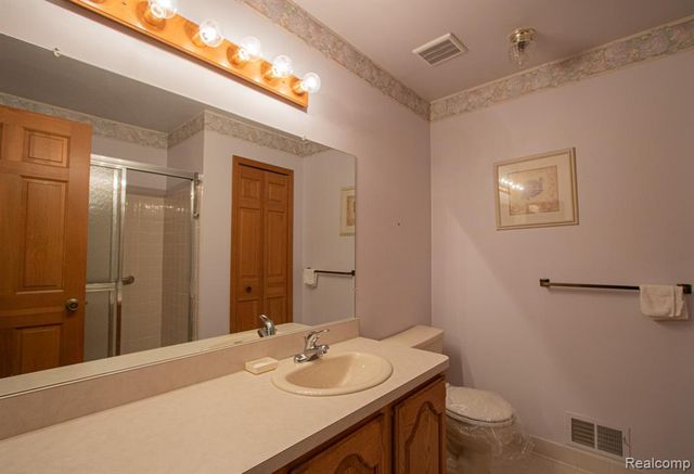 48801 Windmill Circle, Macomb, MI 48044