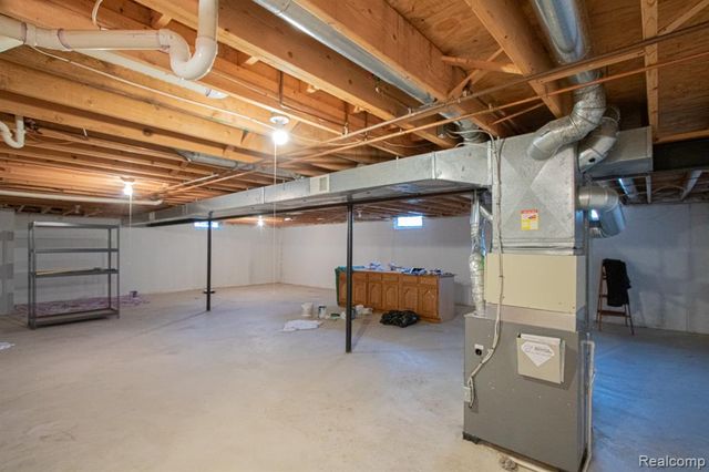 48801 Windmill Circle, Macomb, MI 48044