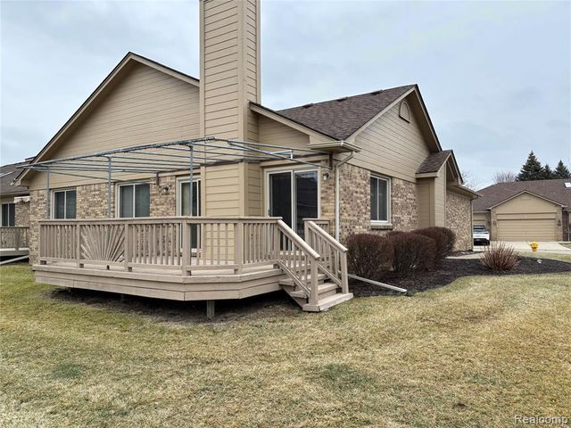 48801 Windmill Circle, Macomb, MI 48044