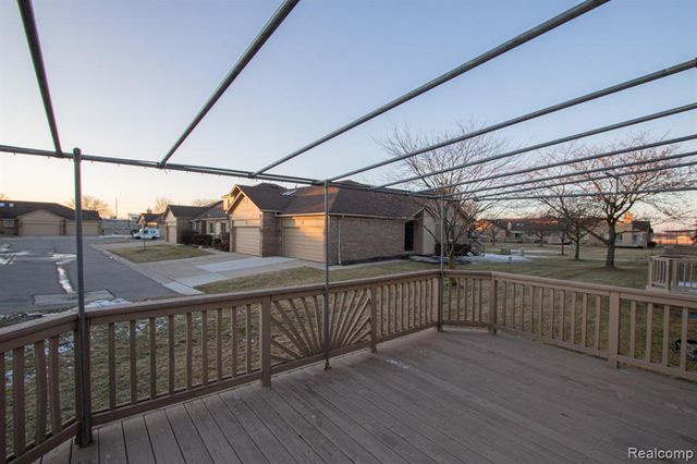 48801 Windmill Circle, Macomb, MI 48044