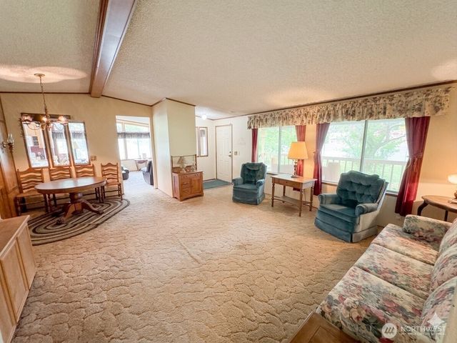 9647 Case Road SW, Olympia, WA 98512