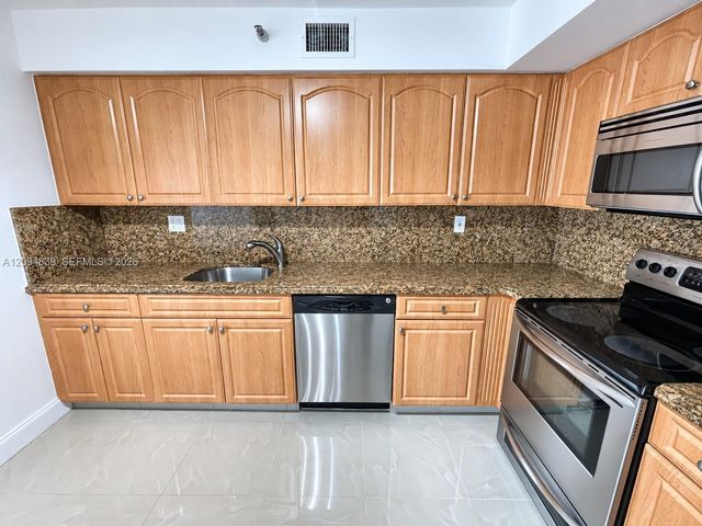 3500 Mystic Pointe Drive 3002, Aventura, FL 33180