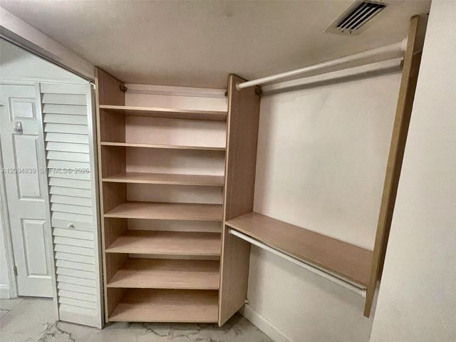 3500 Mystic Pointe Drive 3002, Aventura, FL 33180