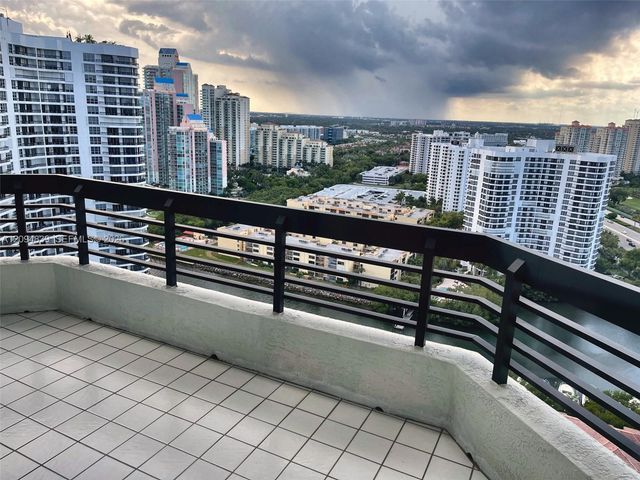 3500 Mystic Pointe Drive 3002, Aventura, FL 33180