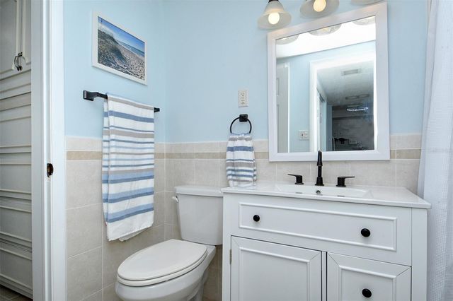 4350 CHATHAM DRIVE 205, Longboat Key, FL 34228