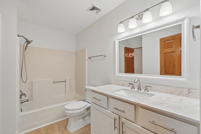 12041 Ibis Street NW, Coon Rapids, MN 55448