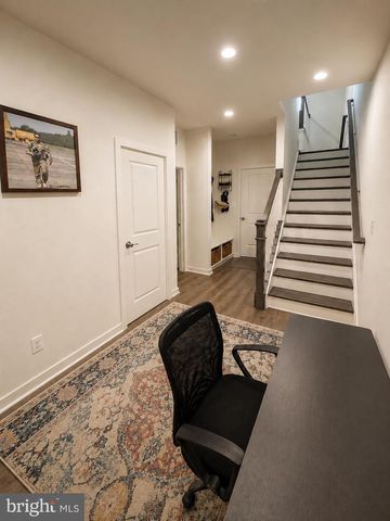 13188 NIXON LN, Woodbridge, VA 22193