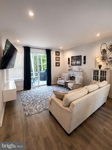 13188 NIXON LN, Woodbridge, VA 22193