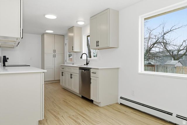 355 SCENIC VIEW DR, Hyrum, UT 84319