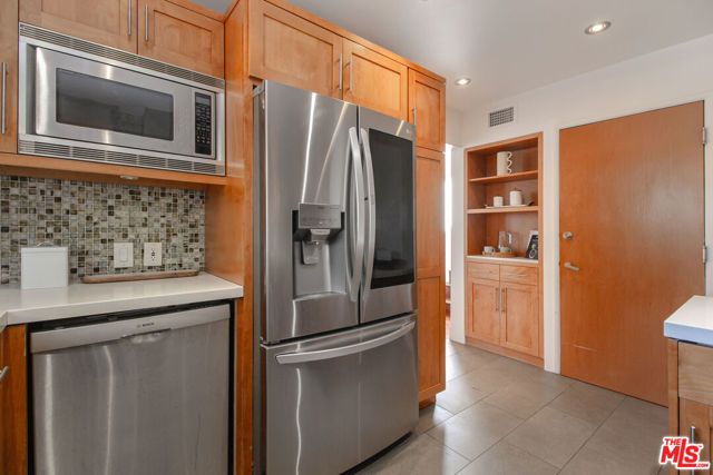 2044 Stanley Hills Drive, Los Angeles, CA 90046