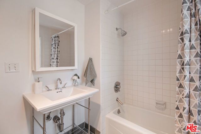 2044 Stanley Hills Drive, Los Angeles, CA 90046