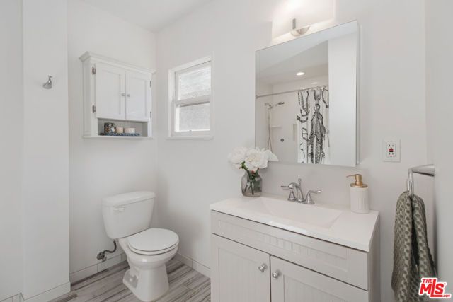 2044 Stanley Hills Drive, Los Angeles, CA 90046