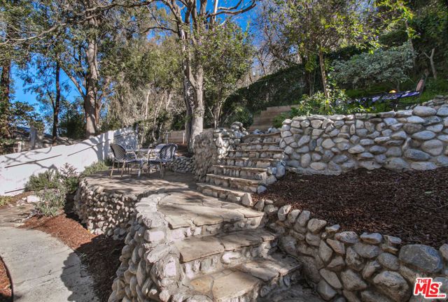 2044 Stanley Hills Drive, Los Angeles, CA 90046