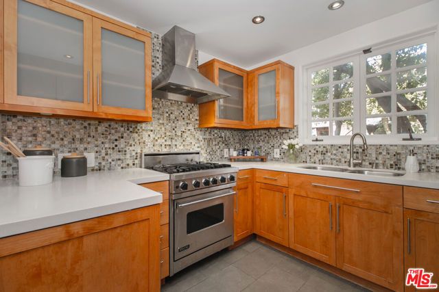 2044 Stanley Hills Drive, Los Angeles, CA 90046