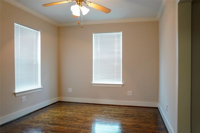 2812 Avenue M 1, Galveston, TX 77550