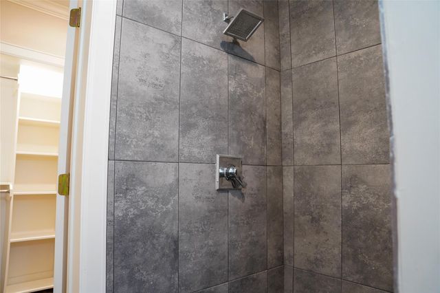 2812 Avenue M 1, Galveston, TX 77550