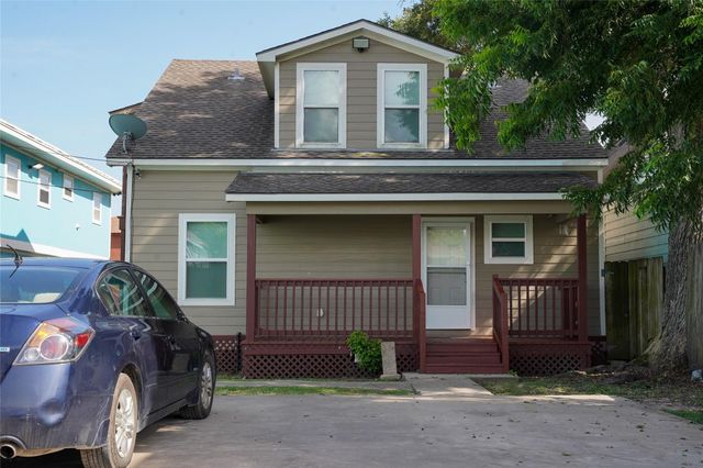 2812 Avenue M 1, Galveston, TX 77550