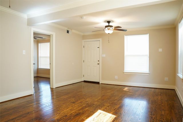 2812 Avenue M 1, Galveston, TX 77550