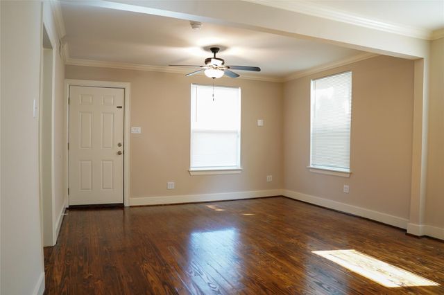 2812 Avenue M 1, Galveston, TX 77550