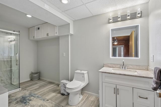 609 Valley West Drive, West Des Moines, IA 50265