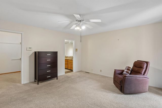 609 Valley West Drive, West Des Moines, IA 50265