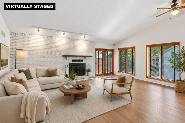 609 Valley West Drive, West Des Moines, IA 50265