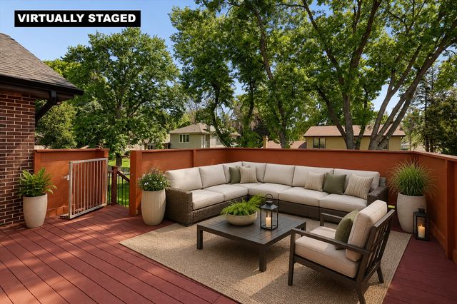609 Valley West Drive, West Des Moines, IA 50265