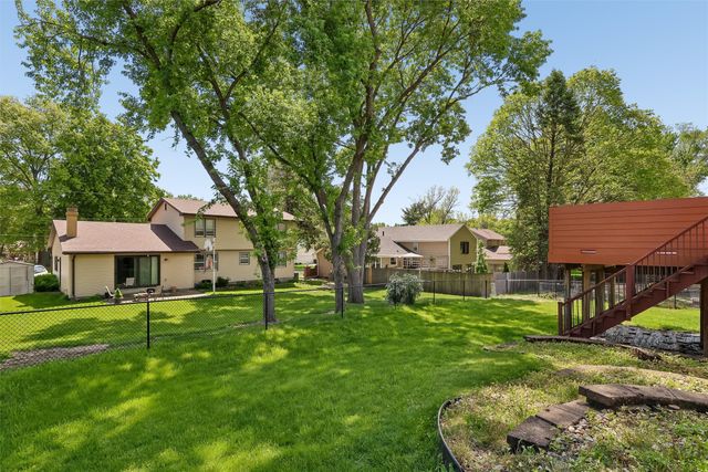 609 Valley West Drive, West Des Moines, IA 50265