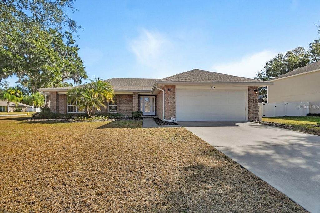 609 RIVER FERN LANE, Deland, FL 32720