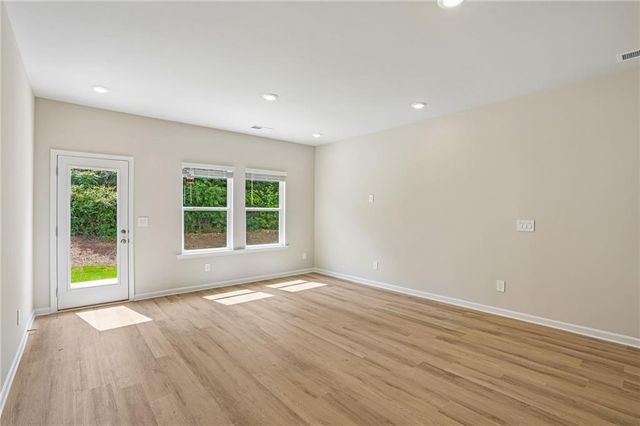7836 Marie Way, Fairburn, GA 30213