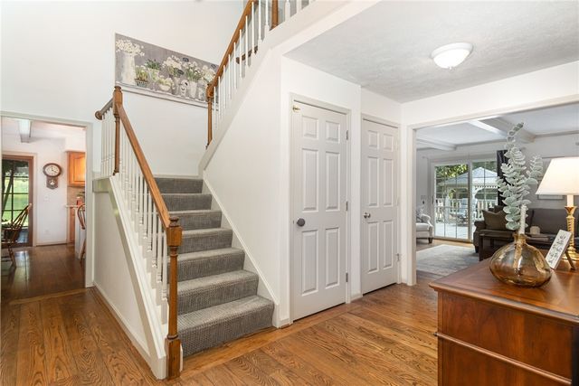 5 Park View Drive, Perinton, NY 14534