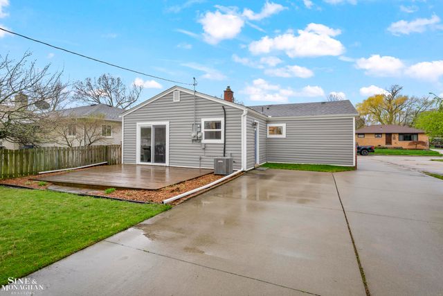 28008 Elba Street, St Clair Shores, MI 48081