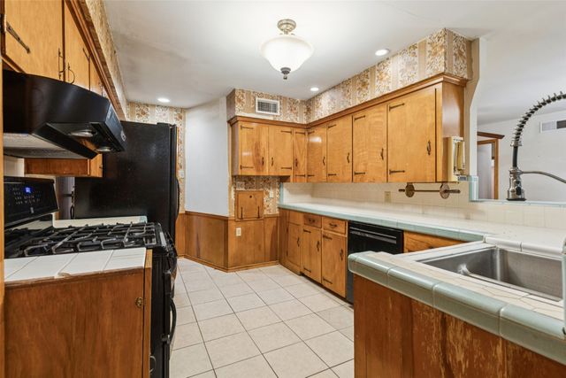 1618 Loree Drive, Dallas, TX 75228