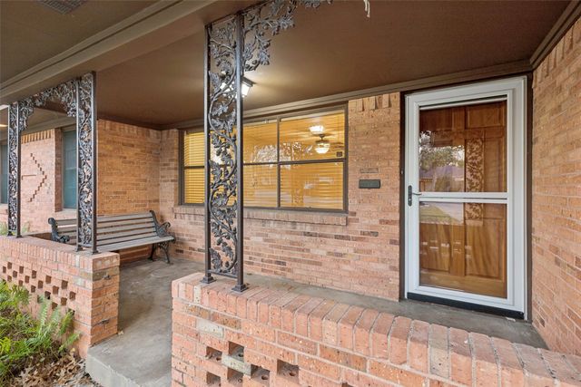 1618 Loree Drive, Dallas, TX 75228