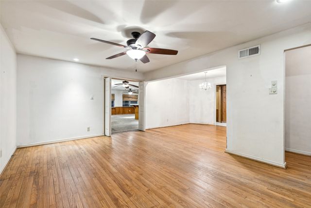 1618 Loree Drive, Dallas, TX 75228